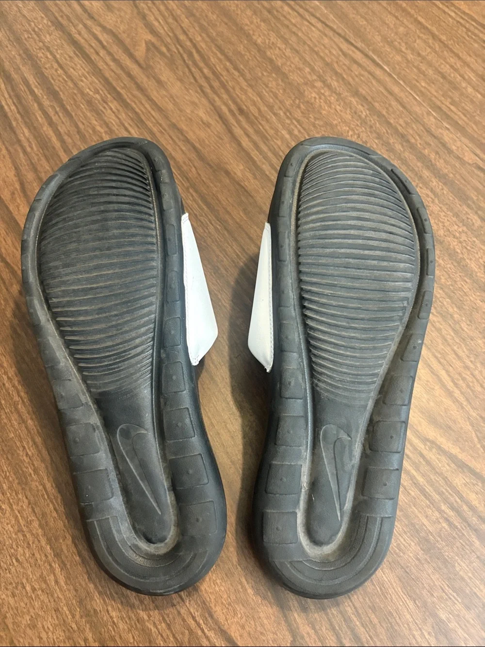 Nike Size 10 Black and White Men’s Slide Sandals with Bold Logo